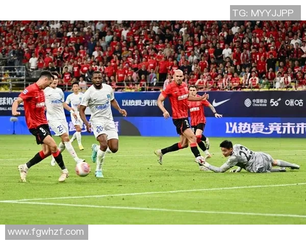 成都足球队在奥运会上的默契配合与战术分析